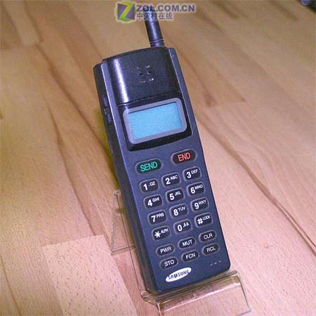 古董手机第二波 诺基亚9000你见过没?