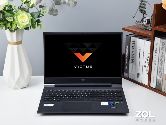 无界游戏本惠普victus光影精灵8性能与颜值的完美结合
