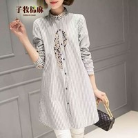 子牧棉麻秋装 女文艺民族风条纹衬衫上衣宽松显瘦长袖刺绣衬衣9009 灰白条纹 M(建议95-115斤)