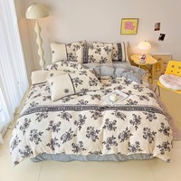 多兰诗（Duolanshi）牛奶绒四件套 秋冬加厚保暖卡通风床上用品加绒被套床单套件 花季-灰 1.5米 床单款 -被套200*230 四件套