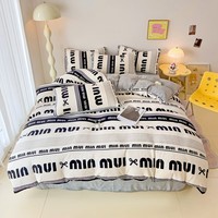 多兰诗（Duolanshi）牛奶绒四件套 秋冬加厚保暖卡通风床上用品加绒被套床单套件 字母空间 1.5米 床单款 -被套200*230 四件套