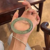 【专柜品质】新款轻奢优雅气质手镯时尚民族风飘花女款手环 【民族风】绿色飘花手镯 62mm【配送红色精美礼盒】