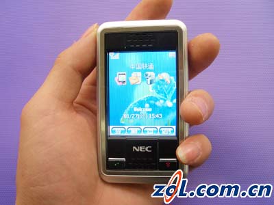 美女初成 NEC N500女性PDA手机独家测 