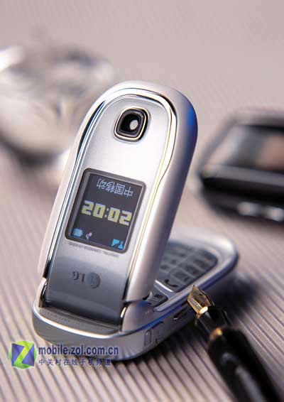 细菌无处藏身 纳米银手机LG G232评测 