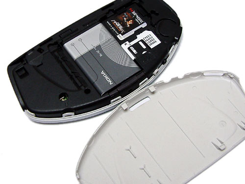 当男孩面对男人时：N-Gage VS 9210c 