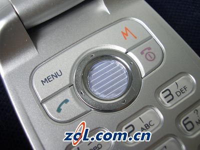 精彩评测：NEC N110 动感地带小跑车 