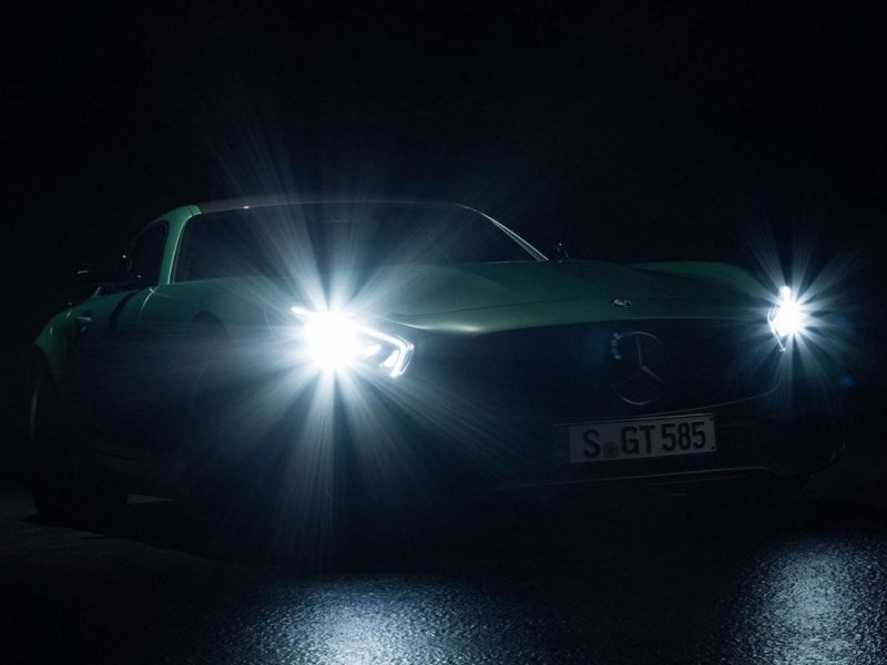 Ըж׺ݵ AMG GT Rͼ