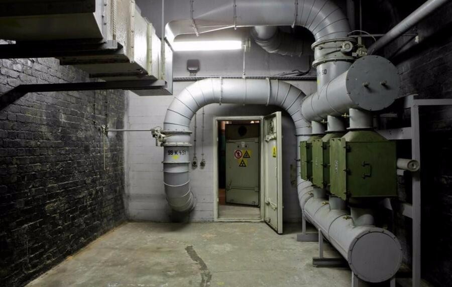 世界上最坚固避难所 原子弹,丧尸全不惧