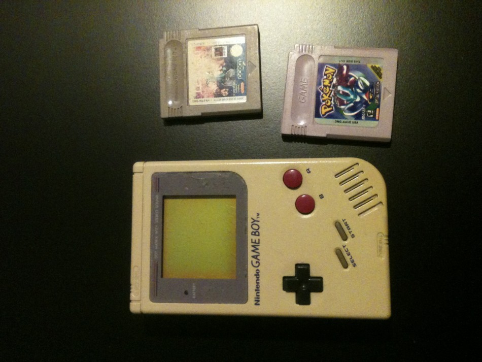 1989귢Game BoyϷ3Game Boy3200̨Game BoyGame Boy ColorȫۼΪ1.1869̨