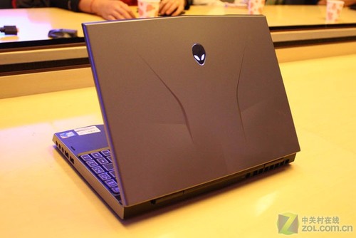 ������Alienware M11x
