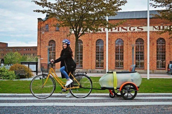 这是款会发光还可伸缩的自行车载人偏斗