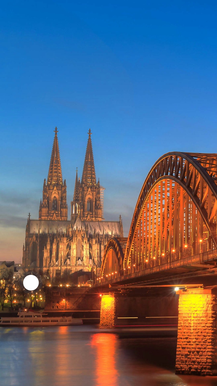 是位于德国科隆的一座天主教主教座堂,它是科隆市毫无争议的标志性