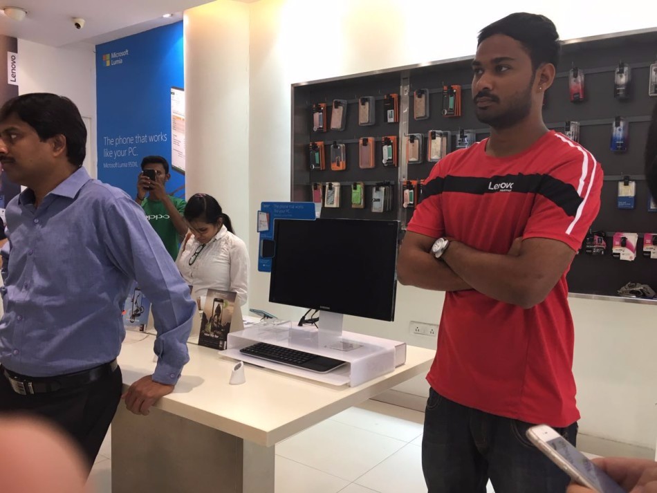 the phone store 中联想手机导购员.