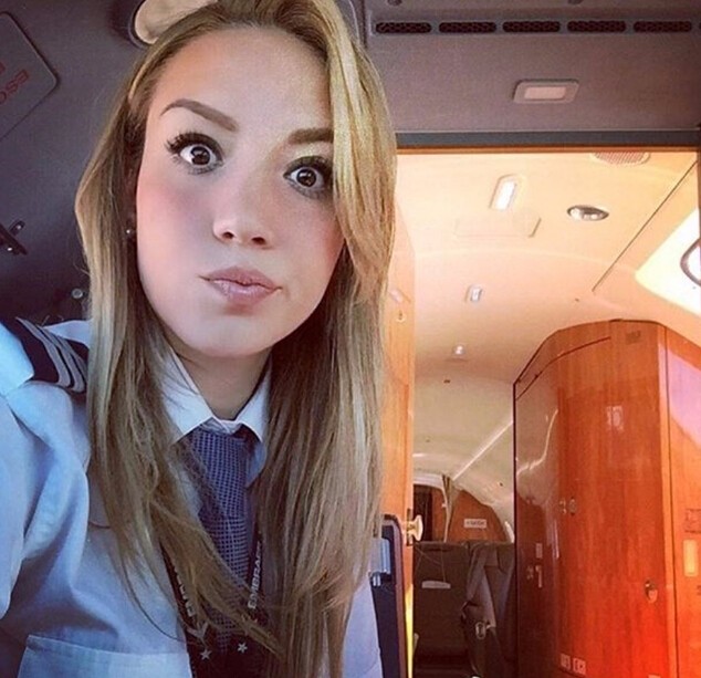 ����ò�� C��˽�˷ɻ���Ů������������