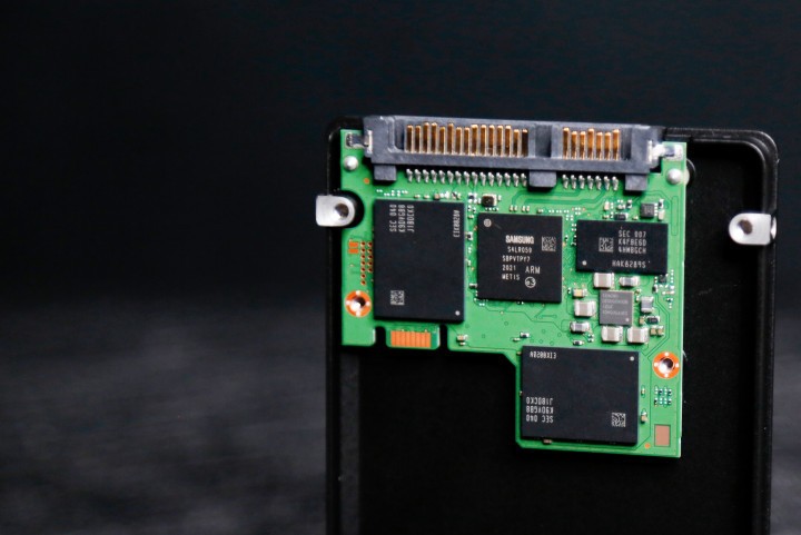 870 EVO SSDͼͣ4TB