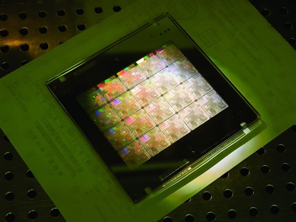 国产小芯片开始量产 4nm芯片封装产品出货