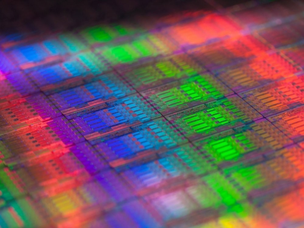 AMD Zen4c将至：128核心256线程