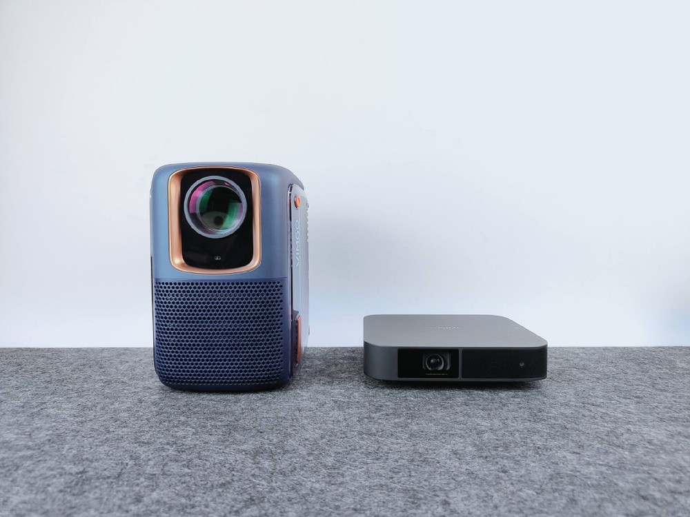 两千元档位家用投影对比，微果D1 Pro&极米NEW Z6X怎么选
