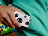 ΢������XBOX Nano�ֱ�����С�������˼��ݣ������ۼ�329Ԫ