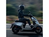 ZEEHO�¿�AE4 Pro MAX MY25��Ħ�����ػ�