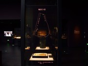 中国考古博物馆x透明OLED显示屏，文物穿越千年历史而来