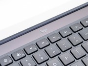 �й���е� û�������ĸ��£��޼�Signature Slim Solar K980��������