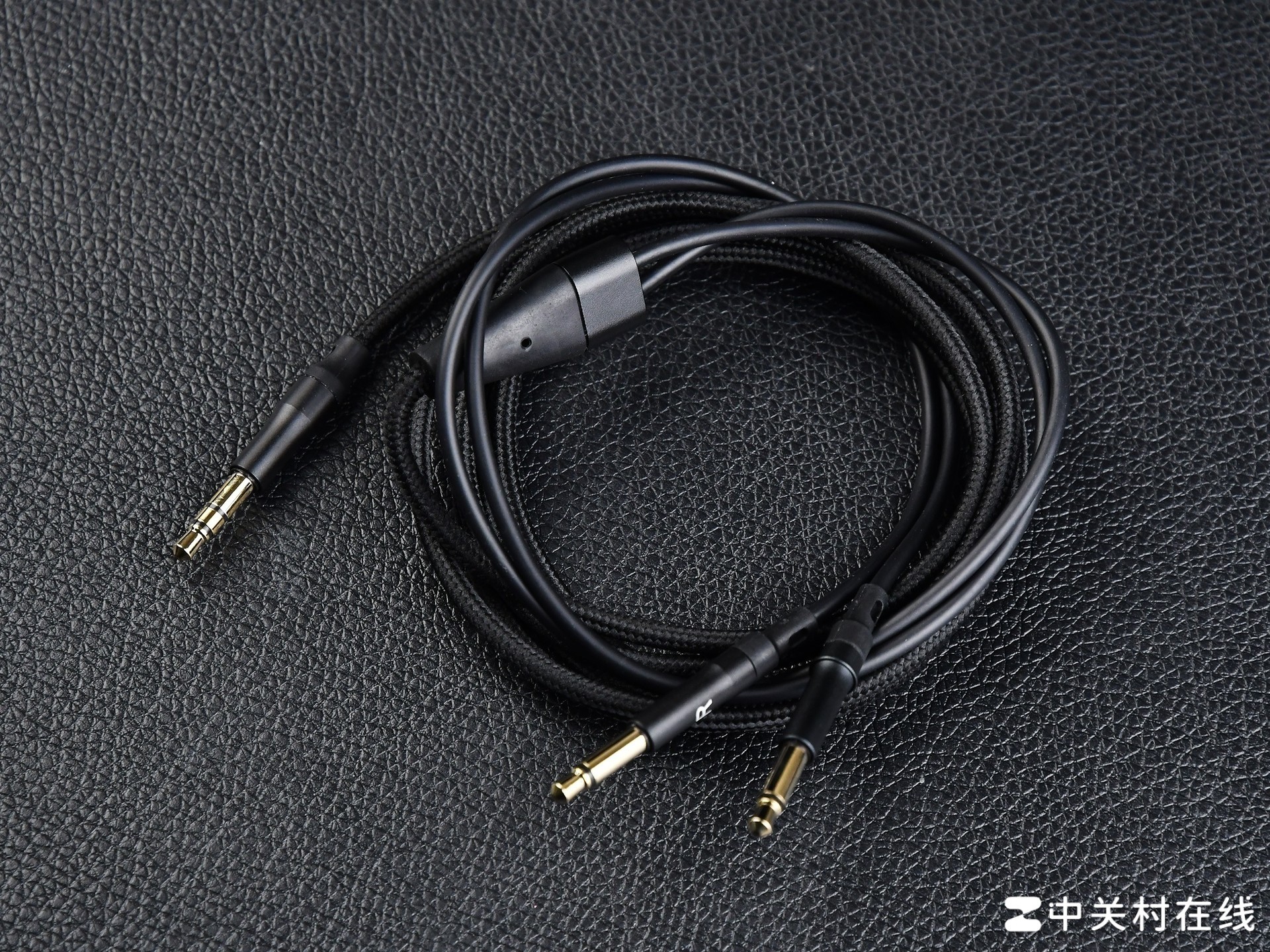 ̽ʽļУMeze Audio 105 AER