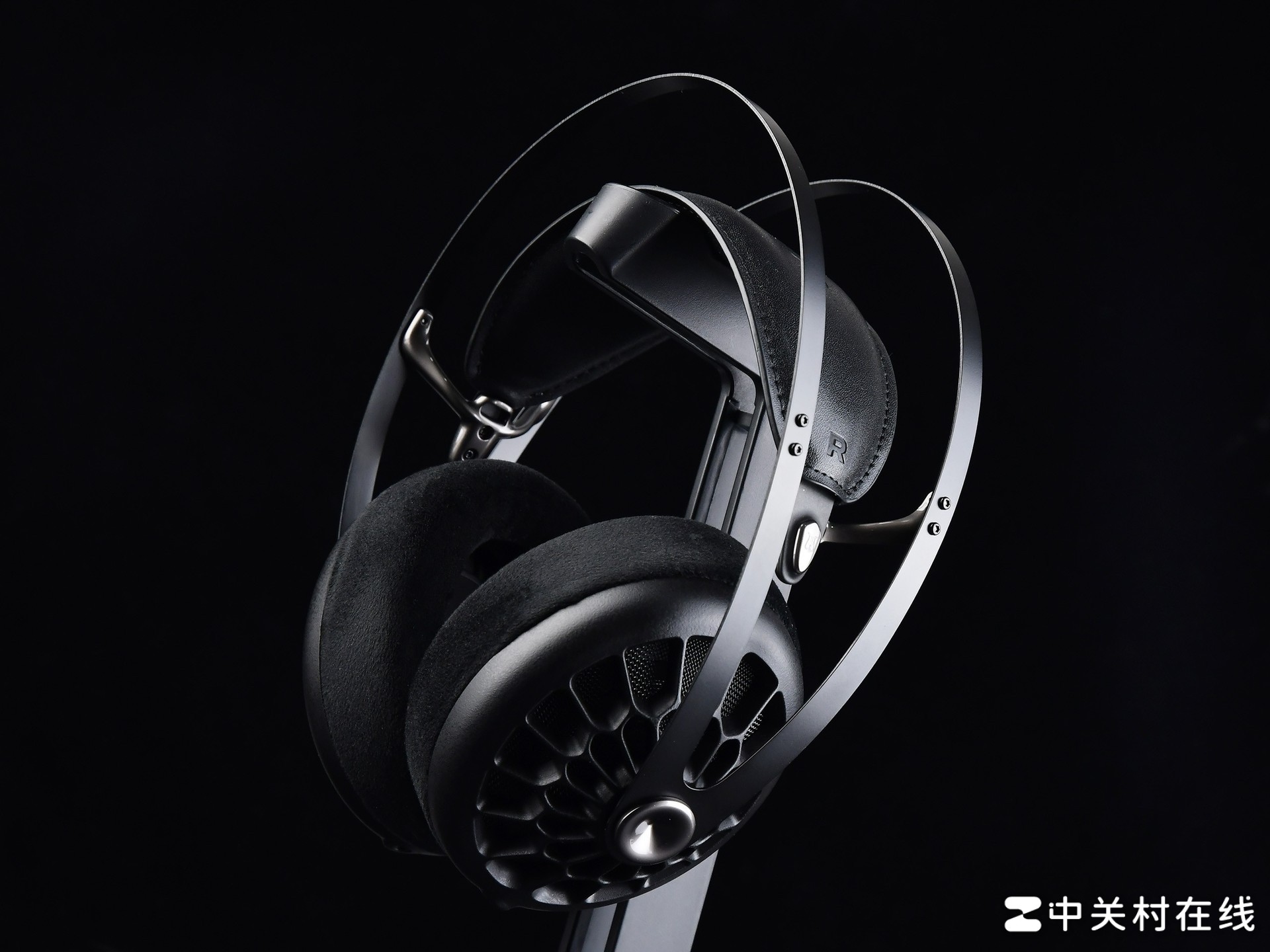 ̽ʽļУMeze Audio 105 AER