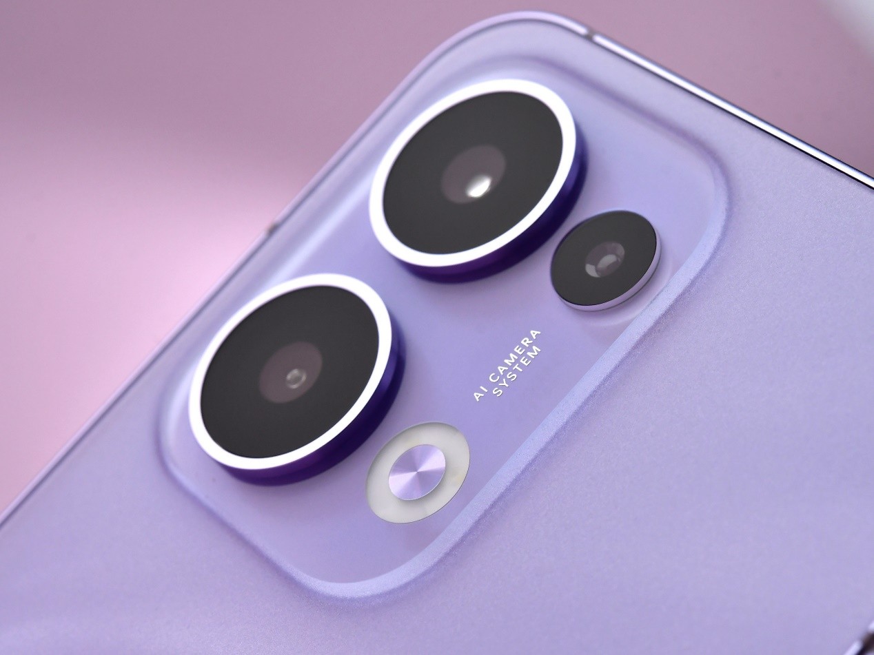 ʺ˵ĳСֱ OPPO Reno13ȫ