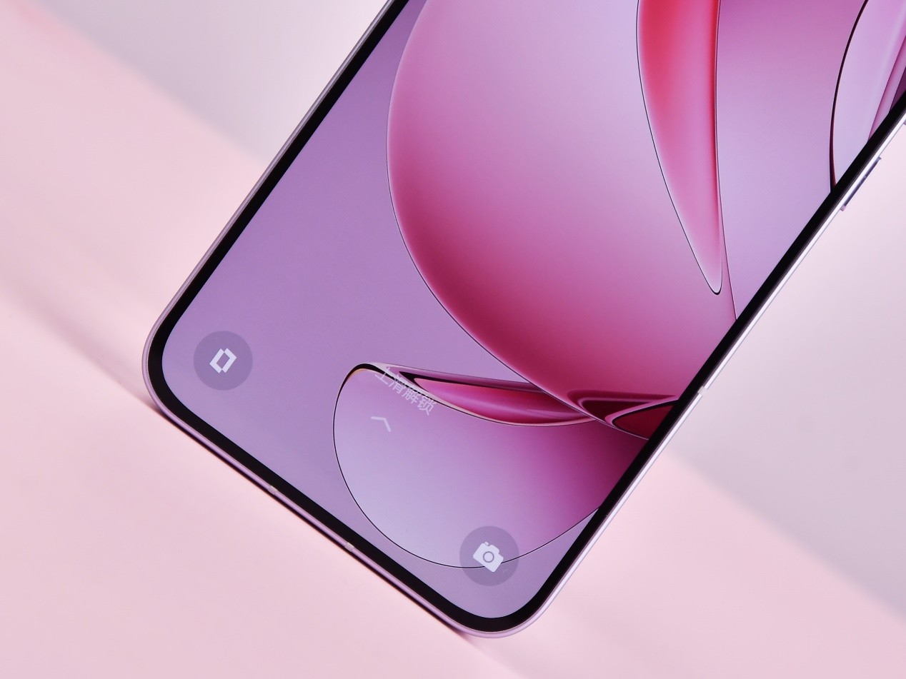 ʺ˵ĳСֱ OPPO Reno13ȫ