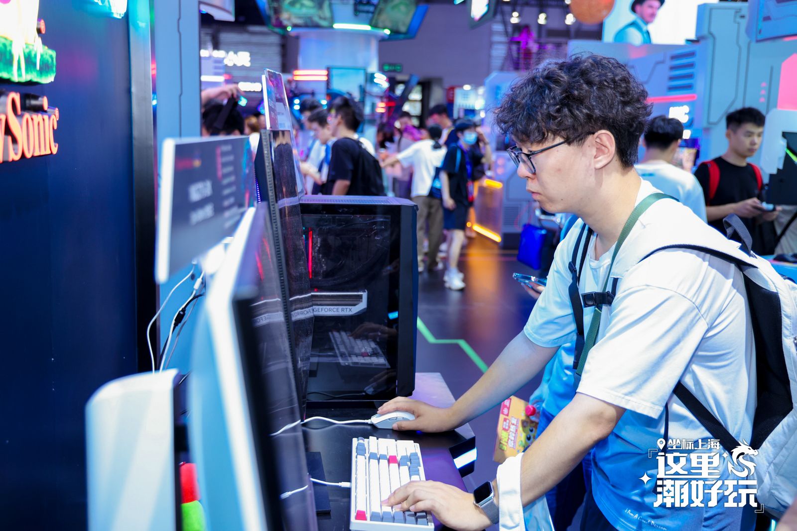 ChinaJoyֱֳȫͰȼҼ