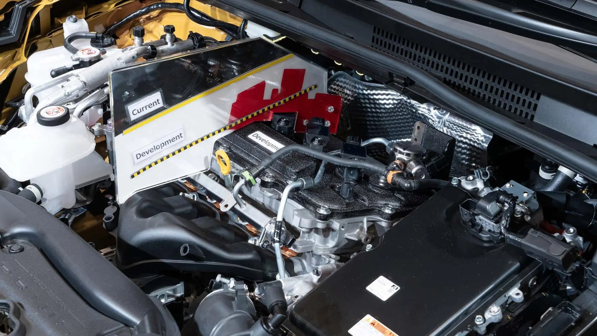 丰田新20升直列四缸汽油发动机热效率45% 混动专用