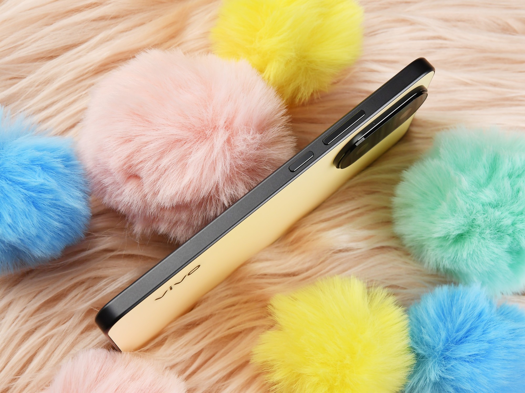 vivo S30全面评测:中端产品的轻重博弈