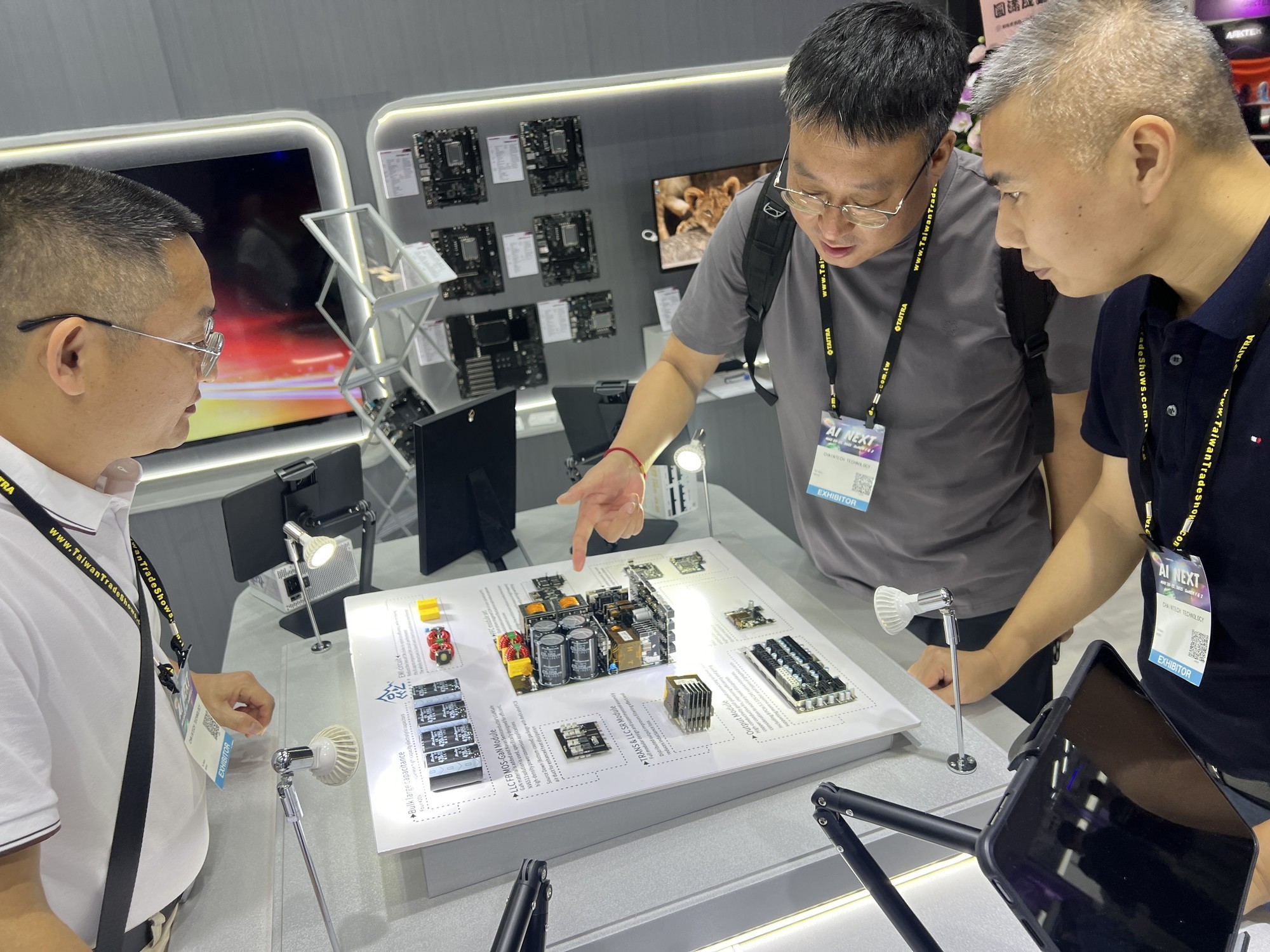 ComputeX2025عˣAI˳ӿƷչ˼