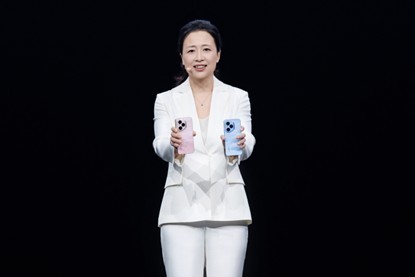 轻旗舰荣耀400系列手机正式发布,售价2124.15元起