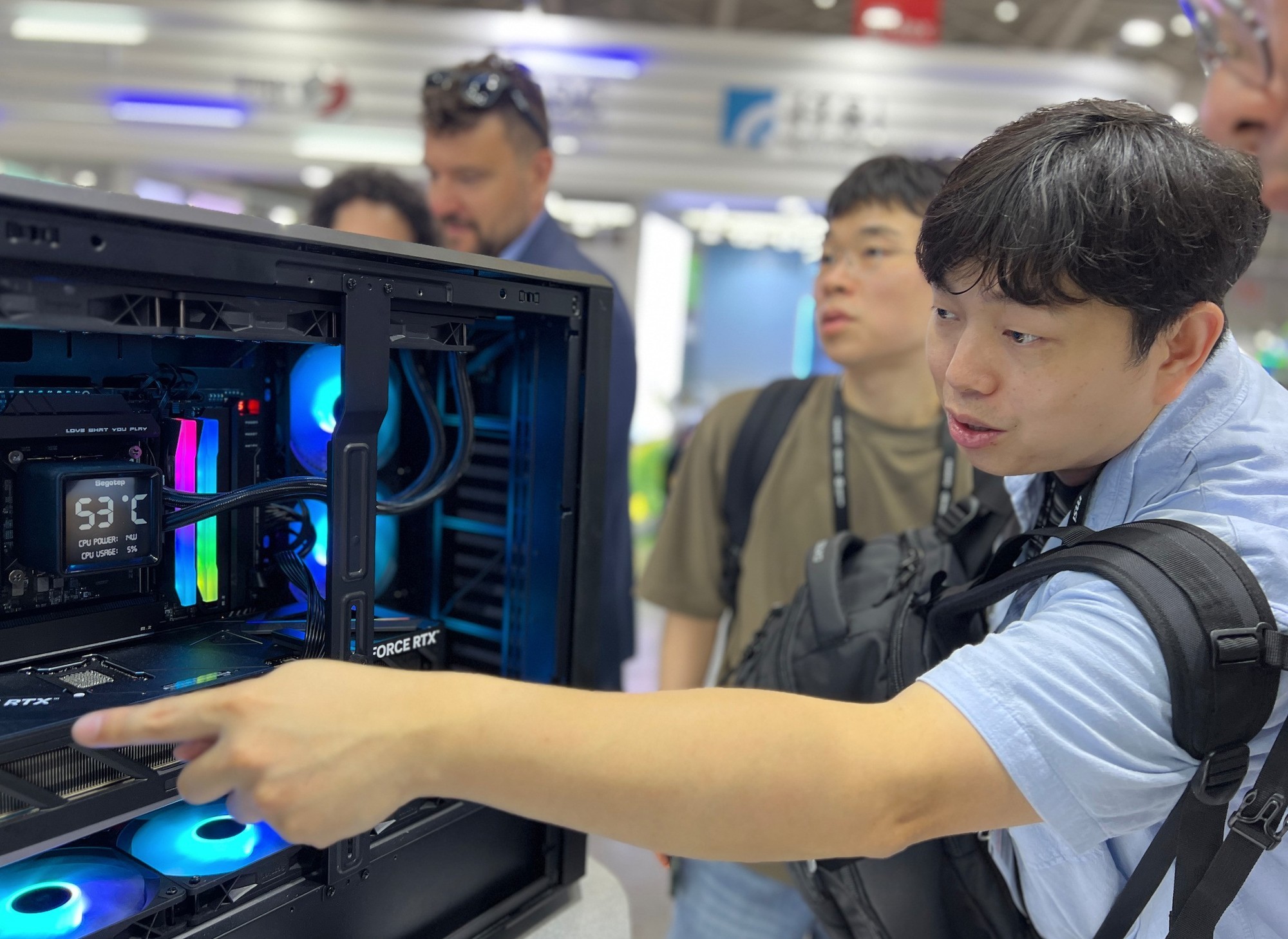 ComputeX 2025عˣAI˳ӿƷչ˼
