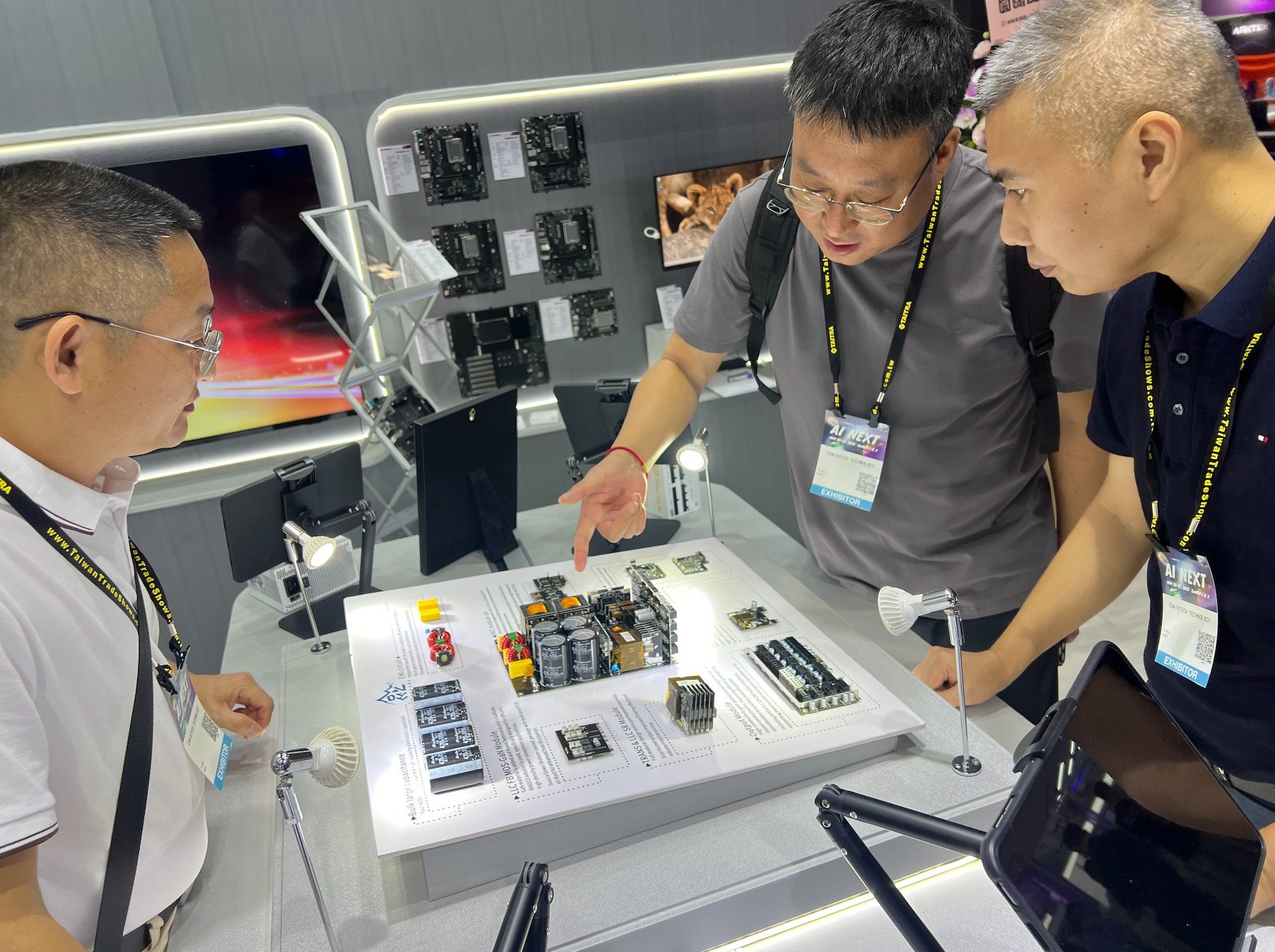 ComputeX 2025عˣAI˳ӿƷչ˼