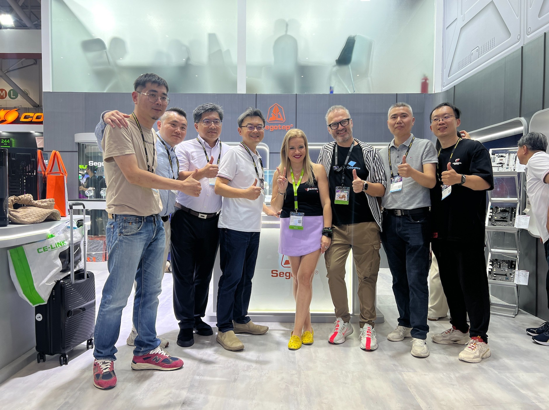 ComputeX 2025عˣAI˳ӿƷչ˼