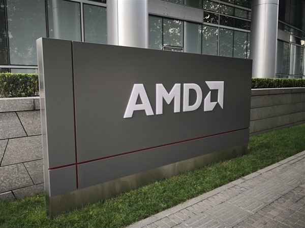 有望彻底改变芯片封装！AMD收获玻璃基板专利：Intel、三星等都在布局_https://www.btna.cn_头条_第1张