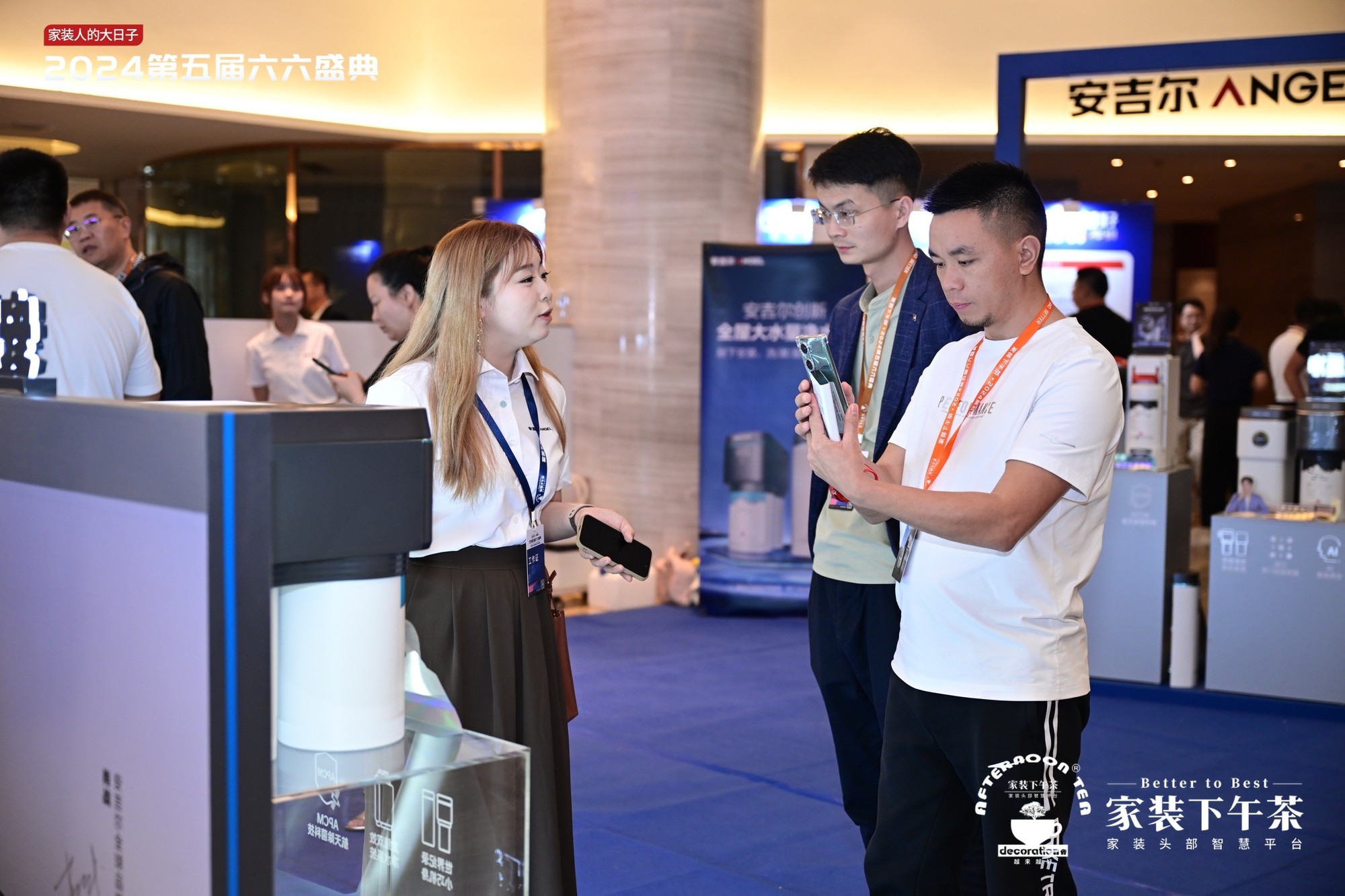 ϯװʢ䣬Яװȫݾˮº