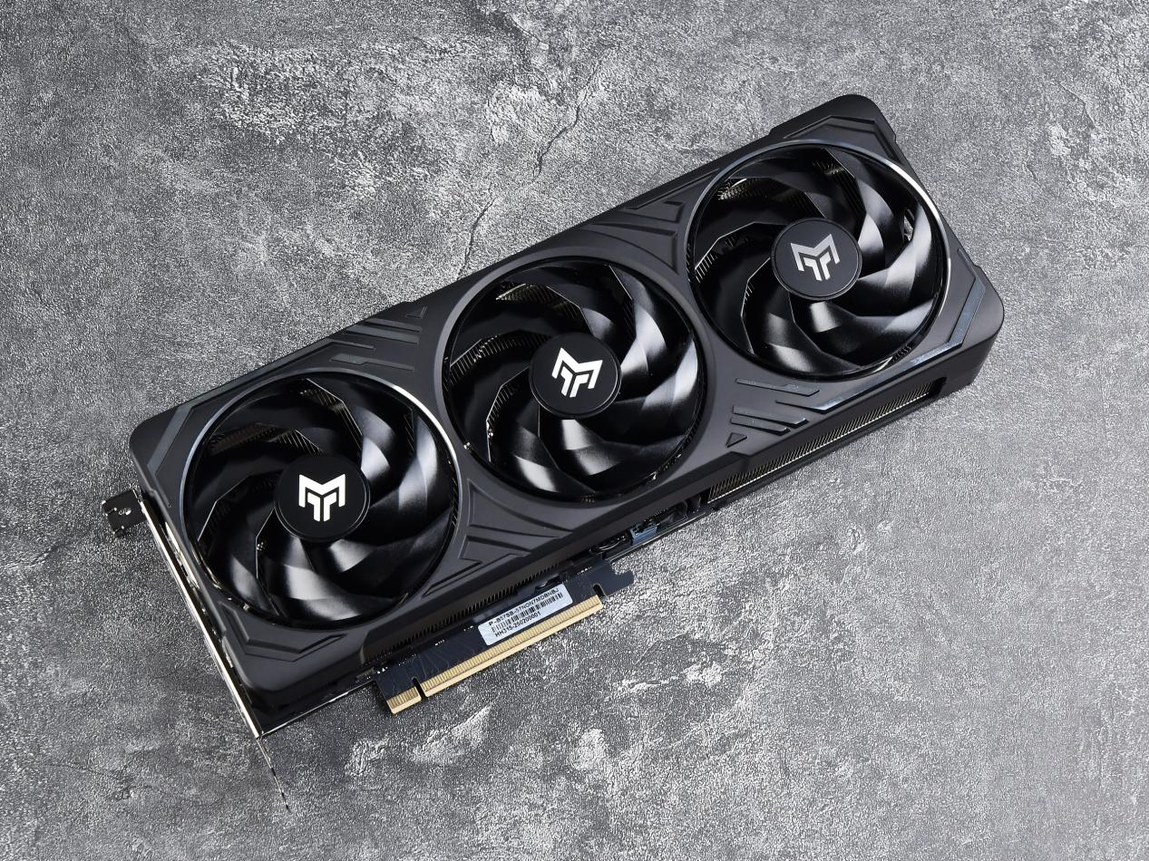 ЧɢȣȶӰ GeForce RTX 5070 ʦڽ OC 