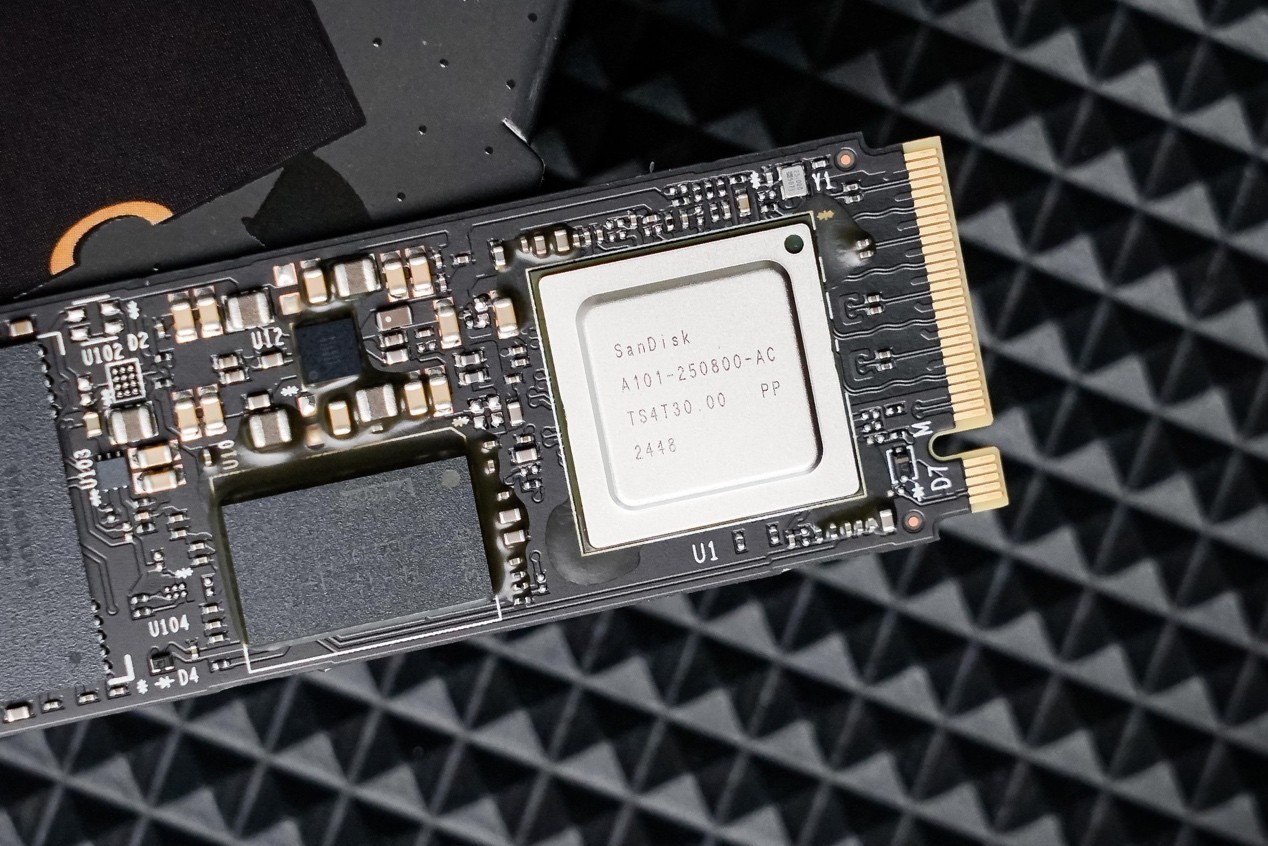 WD_BLACK SN8100̬Ӳ 조̡ˢPCIe5.0¼¼