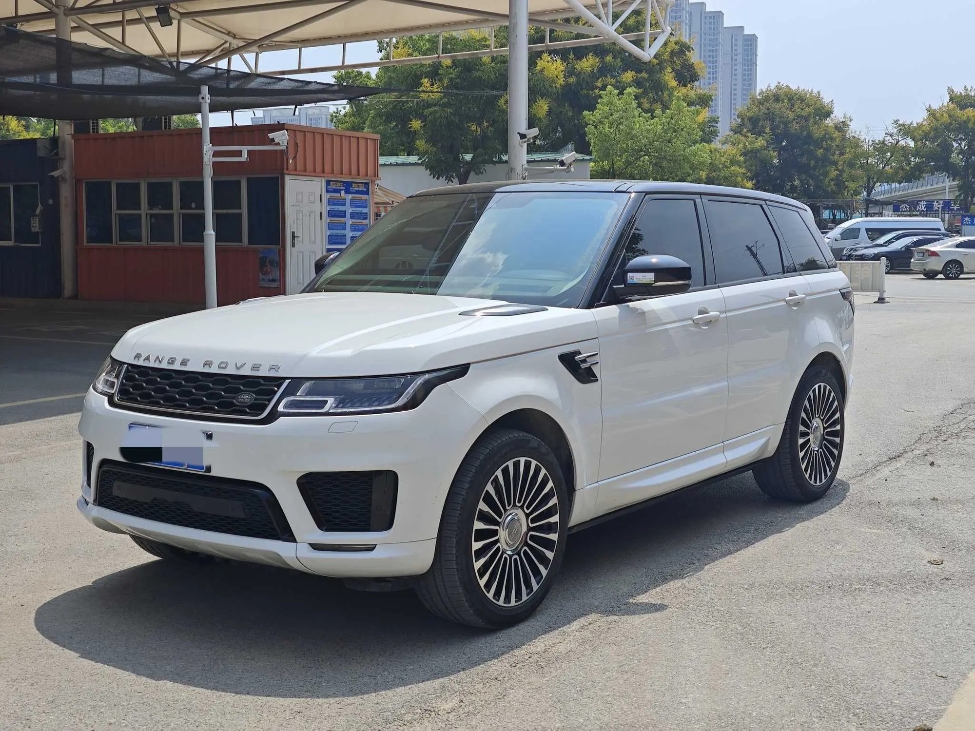 48万买 2020款路虎揽胜运动版，值不值？_路虎 揽胜运动版 2023款 400PS 首发版_汽车新闻-中关村在线