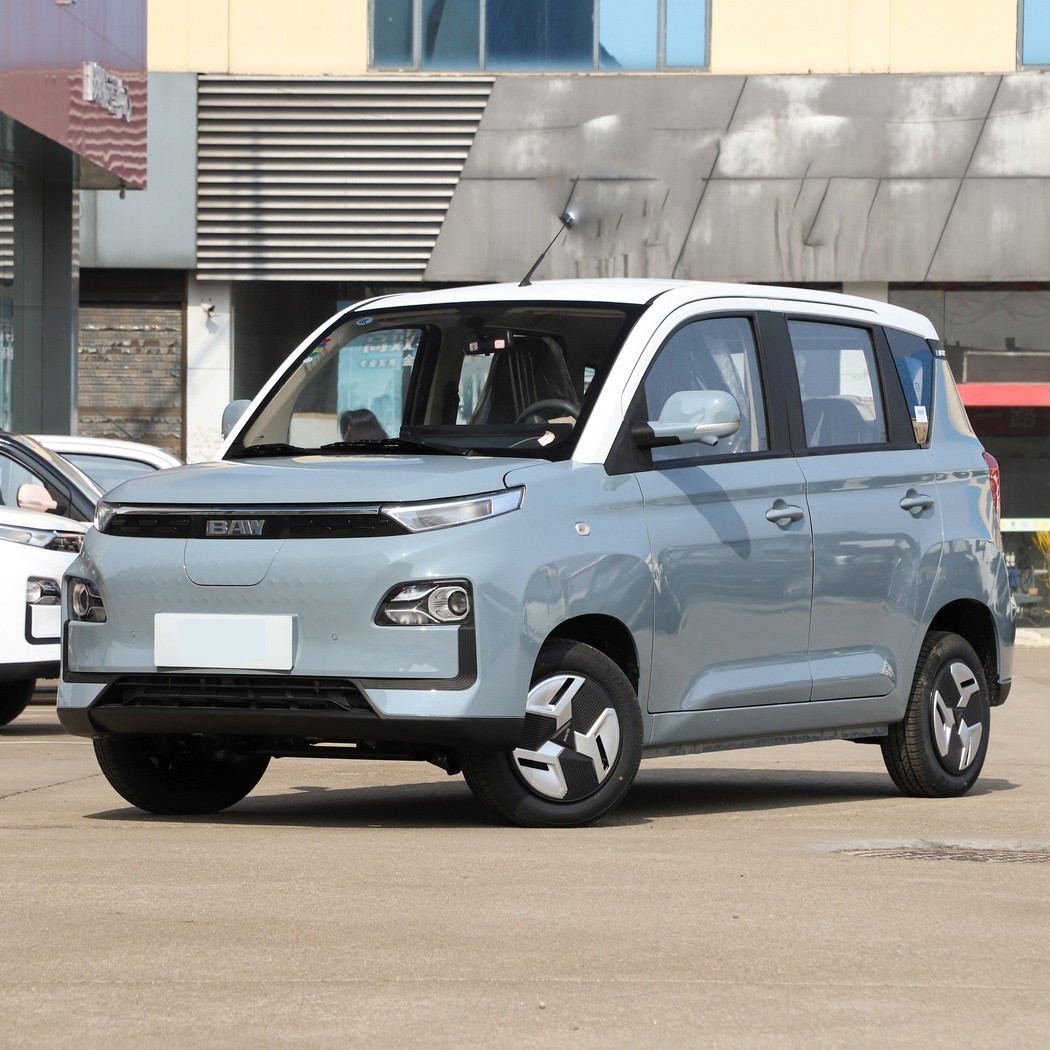 三款十万内四座两厢小车对决,谁更胜一筹?