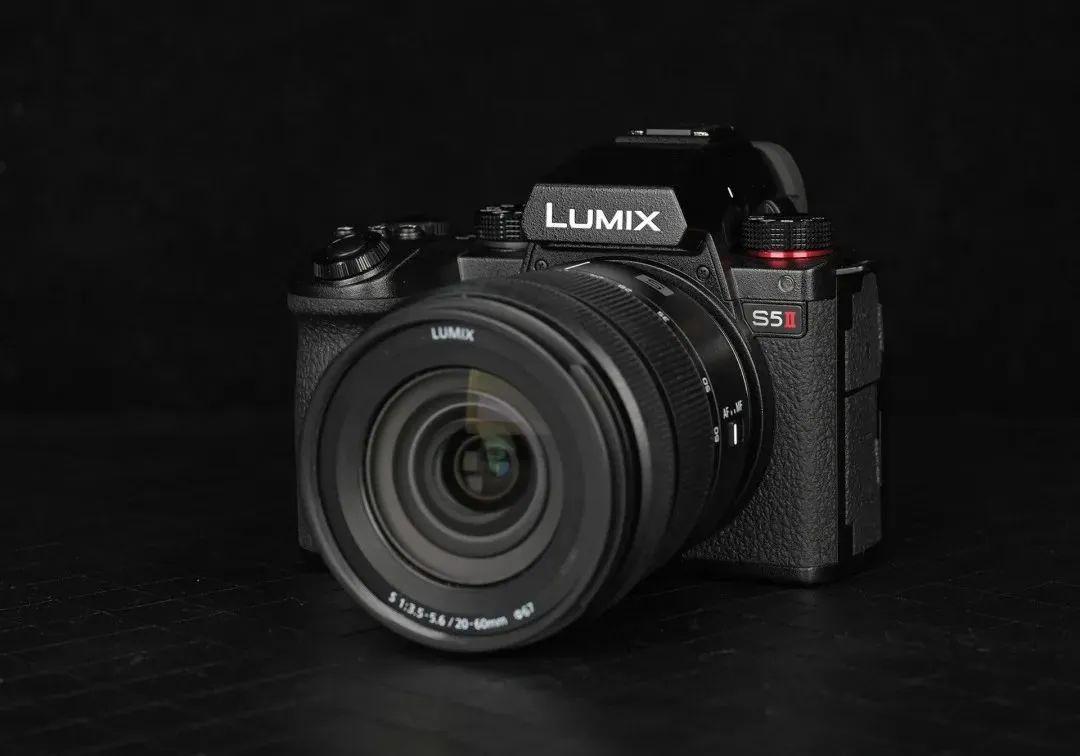 2190ҹ LUMIXȫӰ