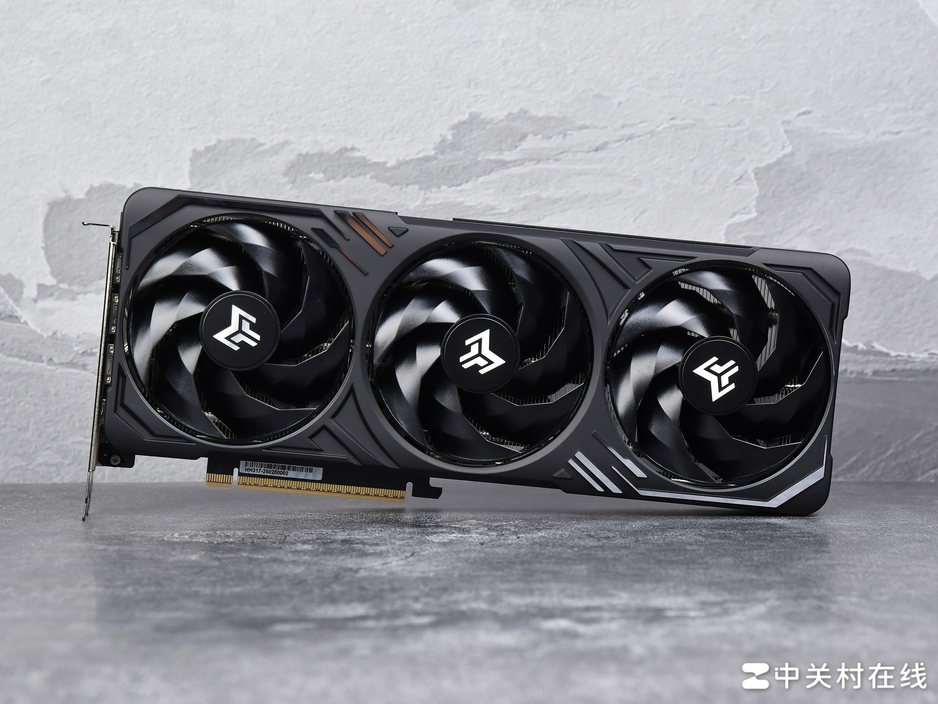  ӰRTX 5060 Ti ʦڽԿ ɢȾ 