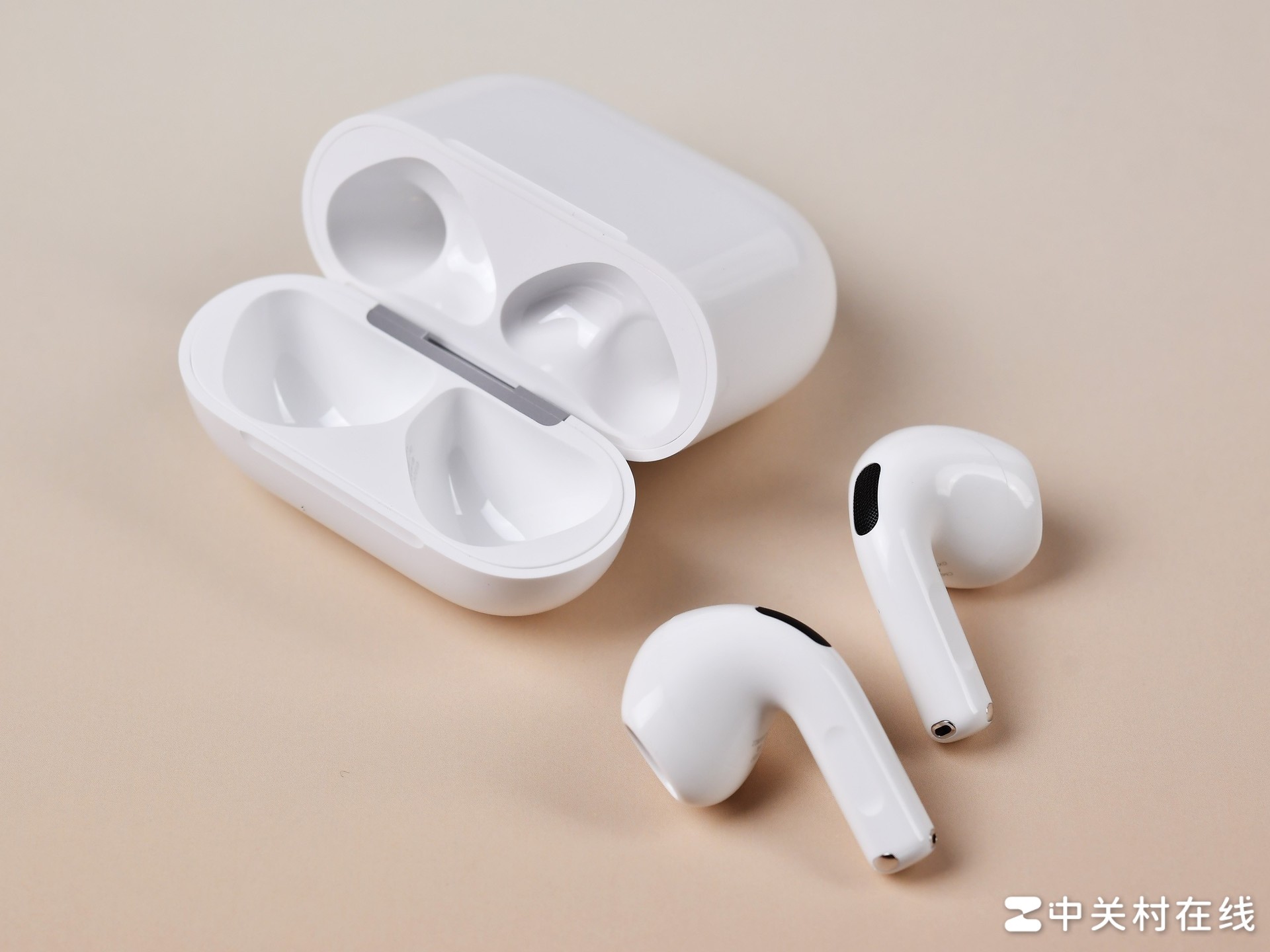 3³ⱨ棺AirPods 4AirPods Pro 2׸ѡ˭