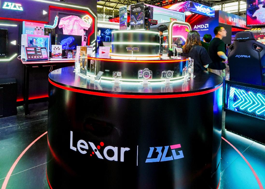 Chinajoy 2024ʢٰ Lexar׿ɳ洢ﳬʱ