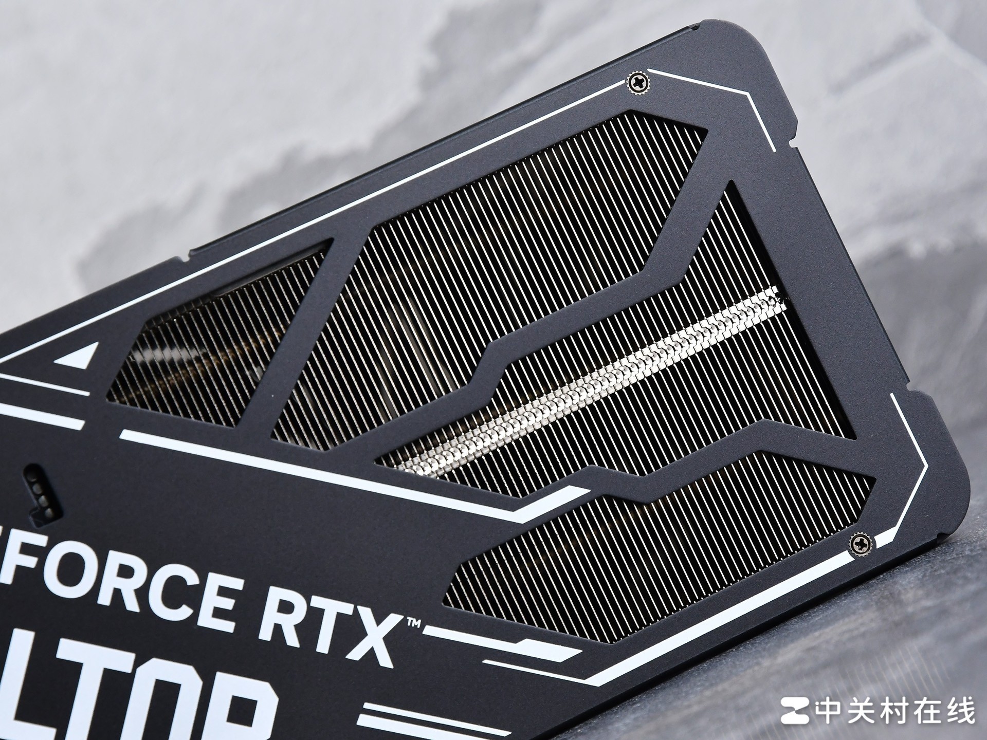  ӰRTX 5060 Ti ʦڽԿ ɢȾ 
