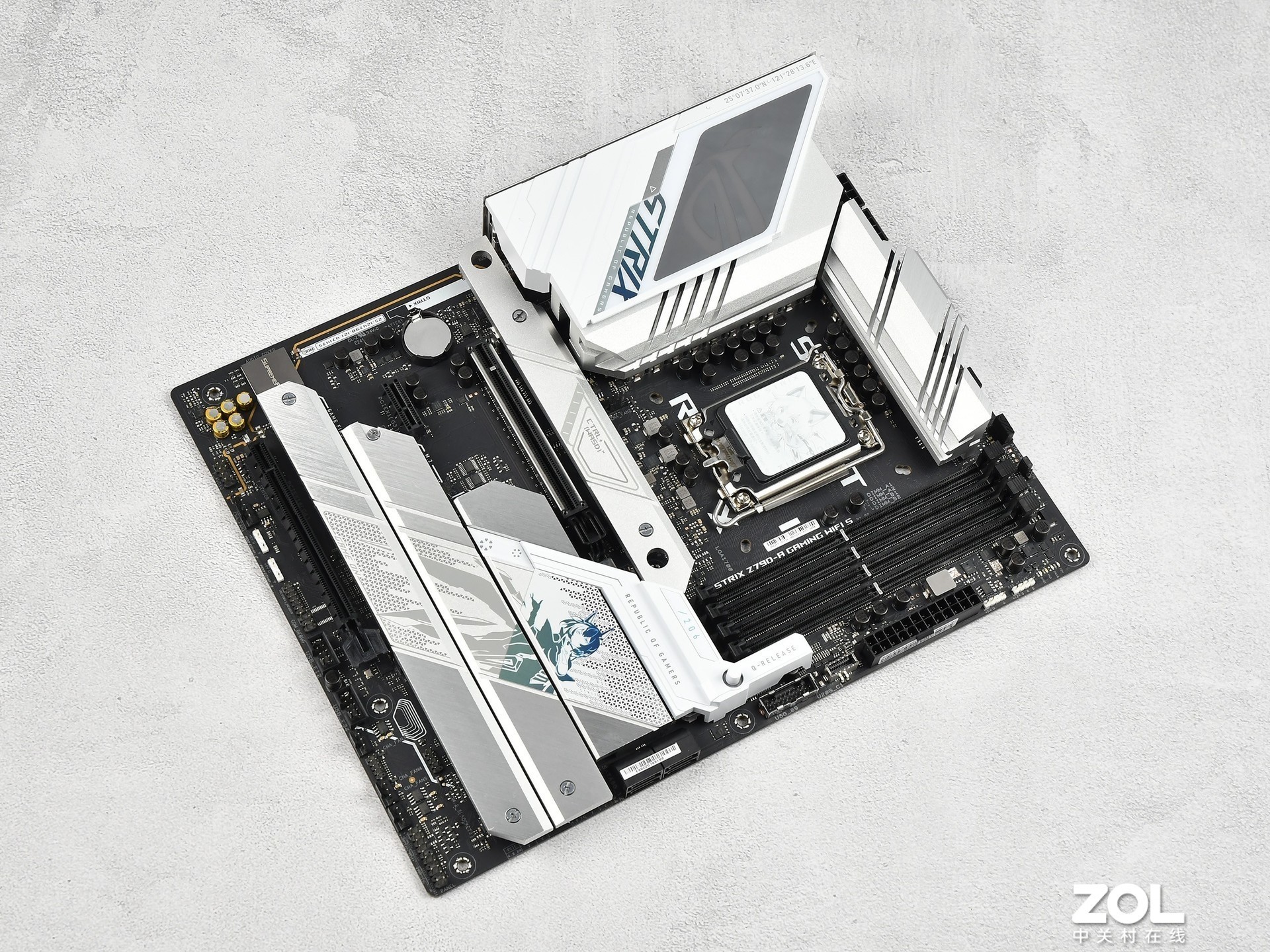 ߶14 ˶Z790ѩS